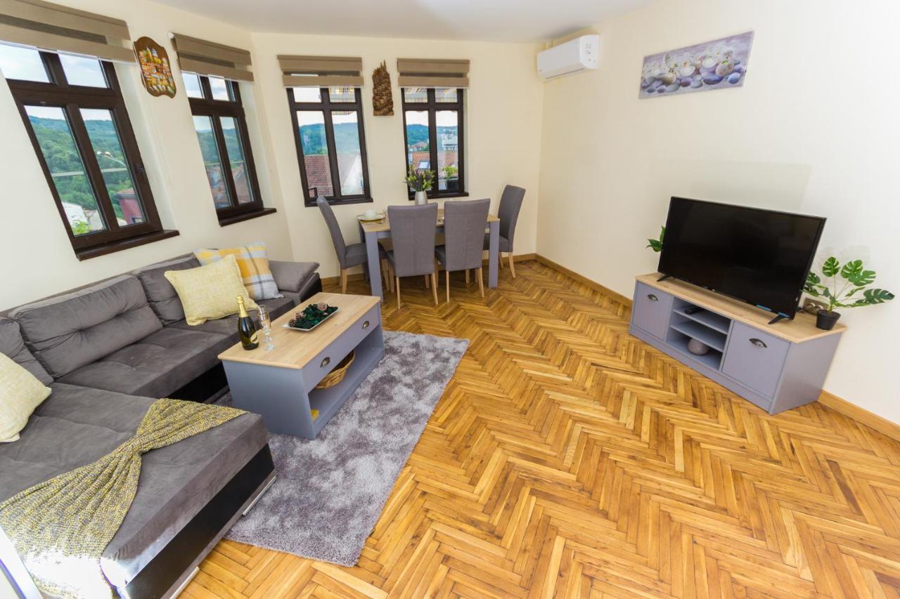 Apartment Zdravets, In The Heart Of The Old City Veliko Tarnovo Eksteriør billede