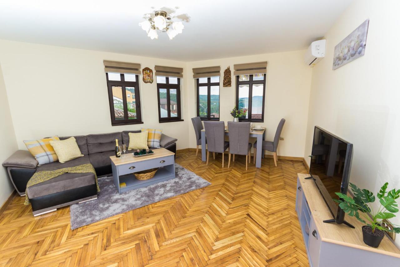 Apartment Zdravets, In The Heart Of The Old City Veliko Tarnovo Eksteriør billede