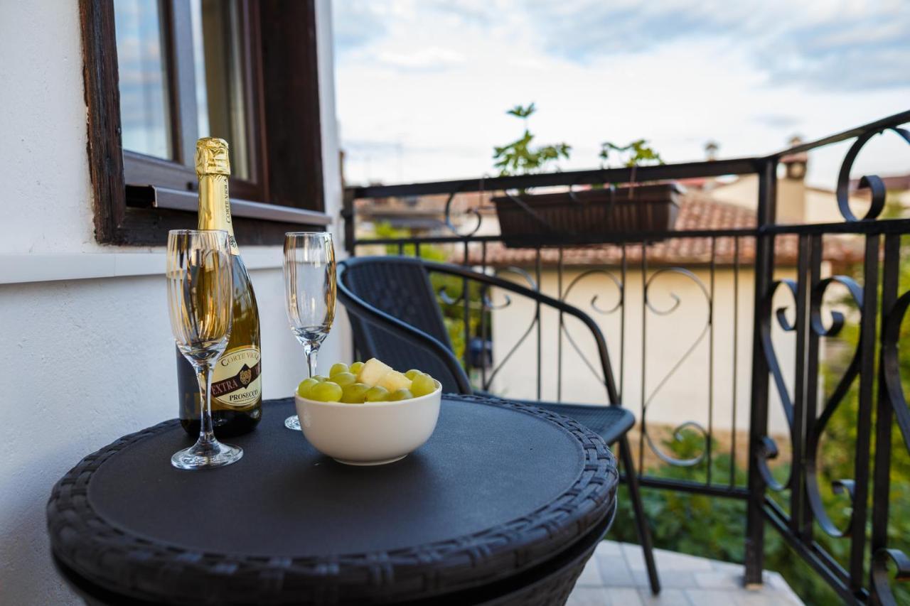 Apartment Zdravets, In The Heart Of The Old City Veliko Tarnovo Eksteriør billede